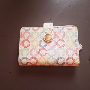 Vintage Coach Wallet  🌸🌸🌸